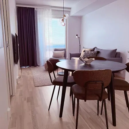 1 Bedroom In The Center Of Appartement