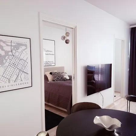 公寓 Quiet 10th Floor With Balcony, Next To Train Station